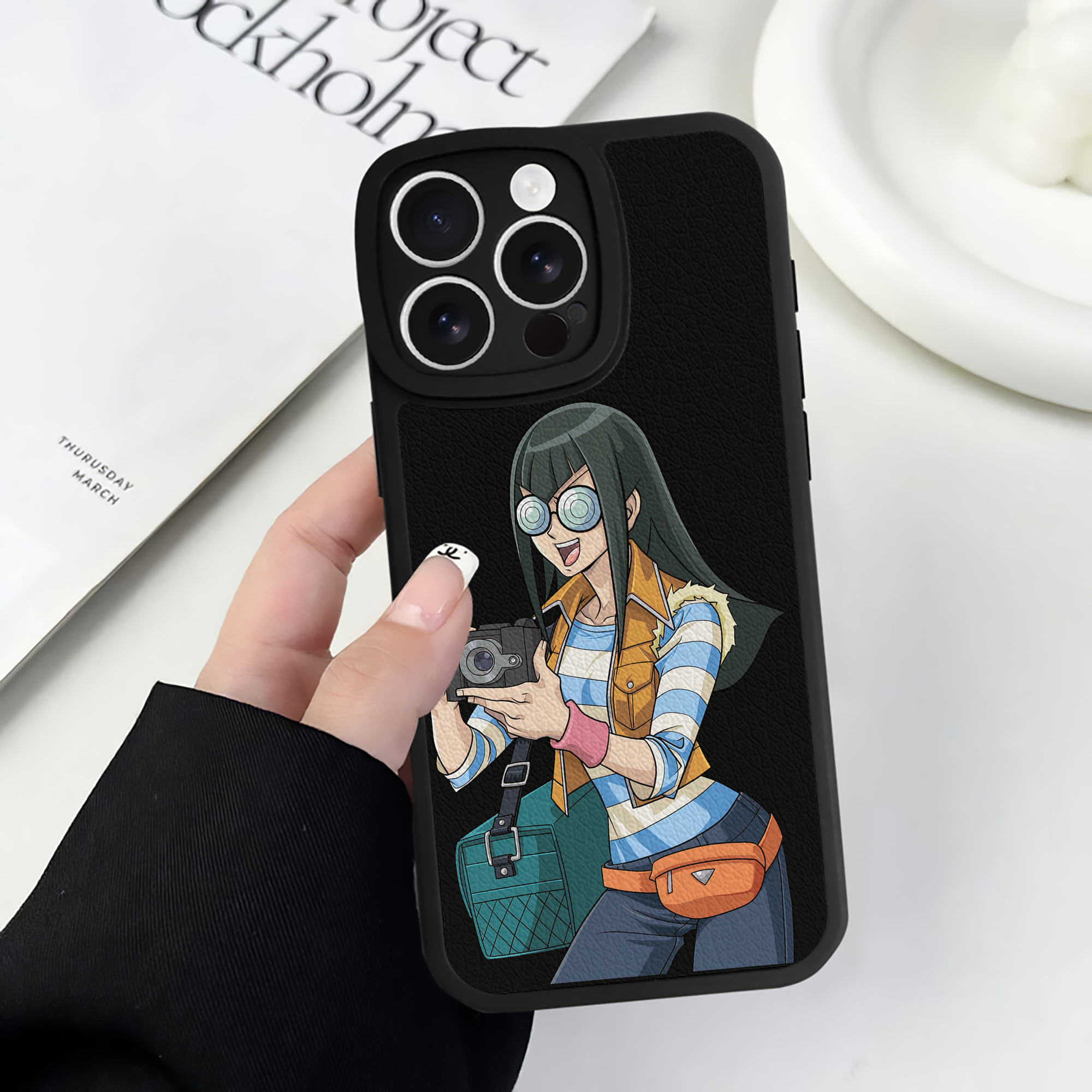 （画像用） 遊☆戯☆王 Yu-Gi-Oh! 【iPhone 16シリーズ対応】シリコンスマホケース（レザー調） 材質：シリコン